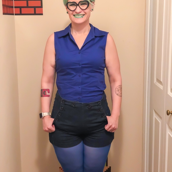 Meet your Posher, Julie - Picture 3 of 4